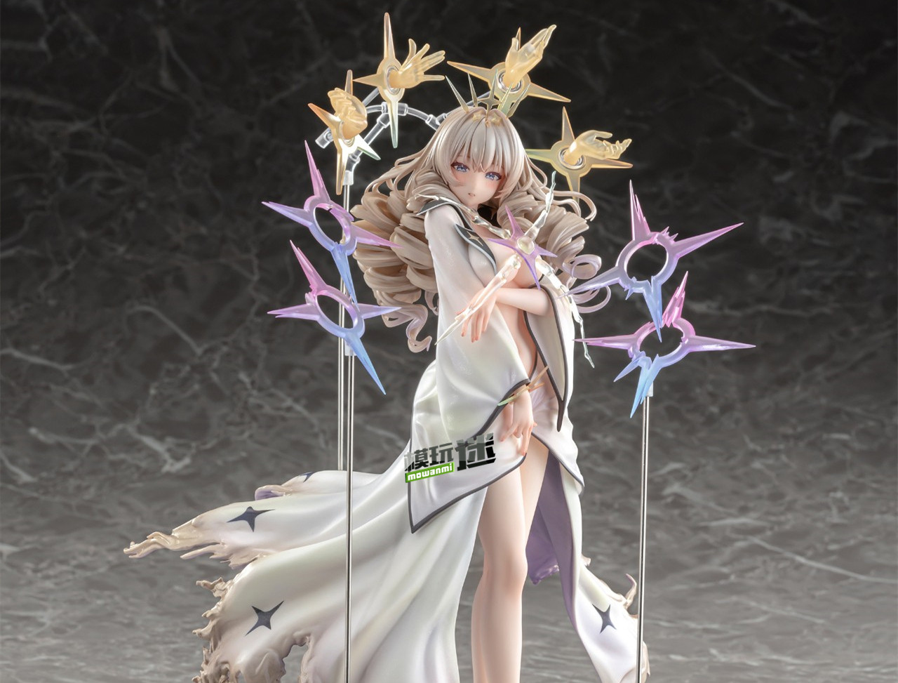 AniGift推出《勝利女神：妮姬》皇冠 皇帝的新衣Ver.1/7手辦