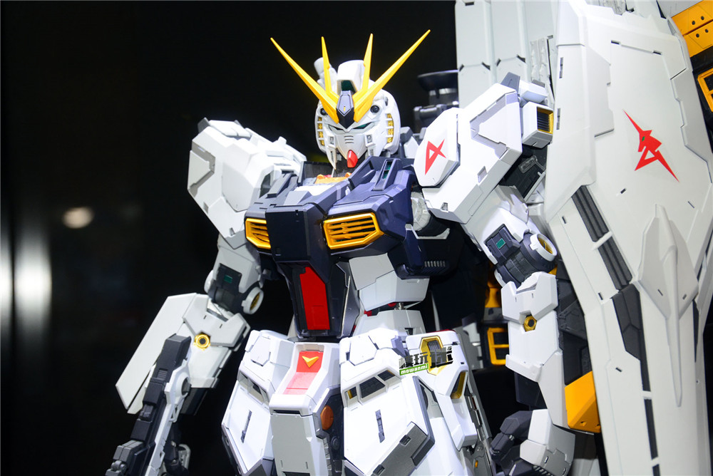 【靜岡模型展】萬代推出PUG“V高達”1/60模型